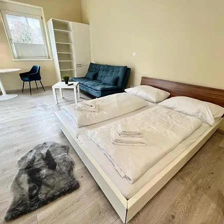 Schones Tiny House Im Herzen Innsbrucks Mit Garten