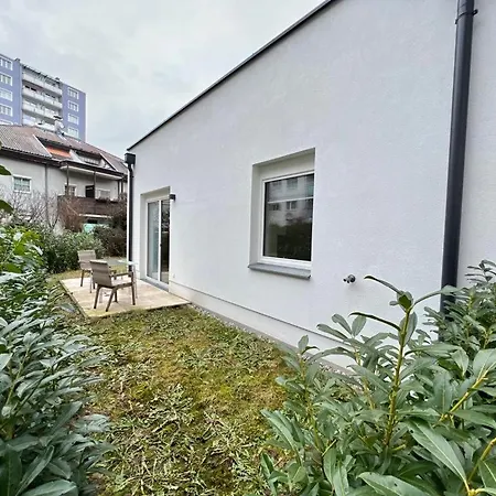 Schones Tiny House Im Herzen Innsbrucks Mit Garten إنسبروك